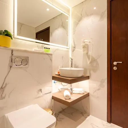 Luxurious Apartment Near Burj Khalifa & Dubai Mall Exterior foto