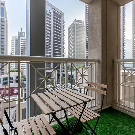 Luxurious Apartment Near Burj Khalifa & Dubai Mall Exterior foto