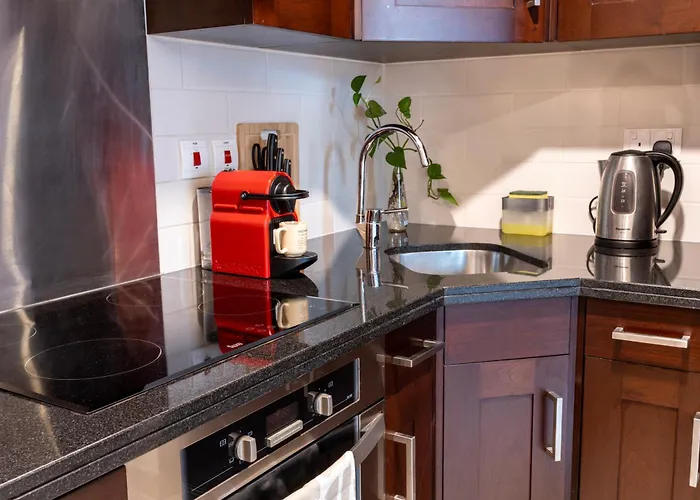 Luxurious Apartment Near Burj Khalifa & Dubai Mall