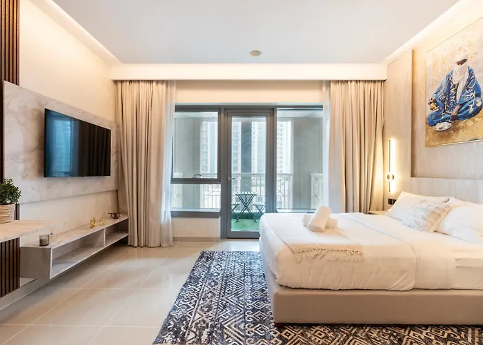 Luxurious Apartment Near Burj Khalifa & Dubai Mall
