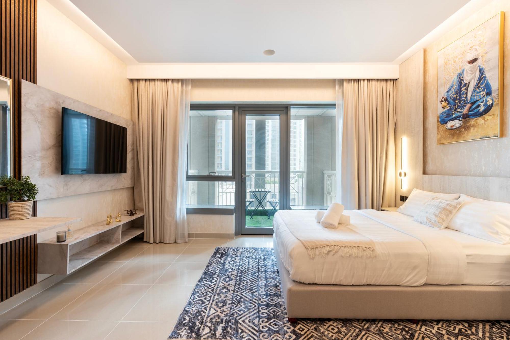 Luxurious Near Burj Khalifa & Mall