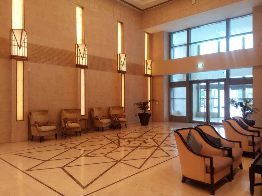 Apartment Luxurious Near Burj Khalifa & Mall